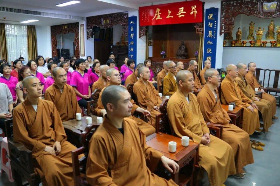 奇观!寒潮过境 烟台海滨宛若冰河世纪再临